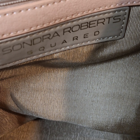 Sondra Robert's Squared Bag - Picture 4 of 8
